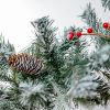 Winter Garland - műfenyő girland magyal és hópermet dekorral 270 cm